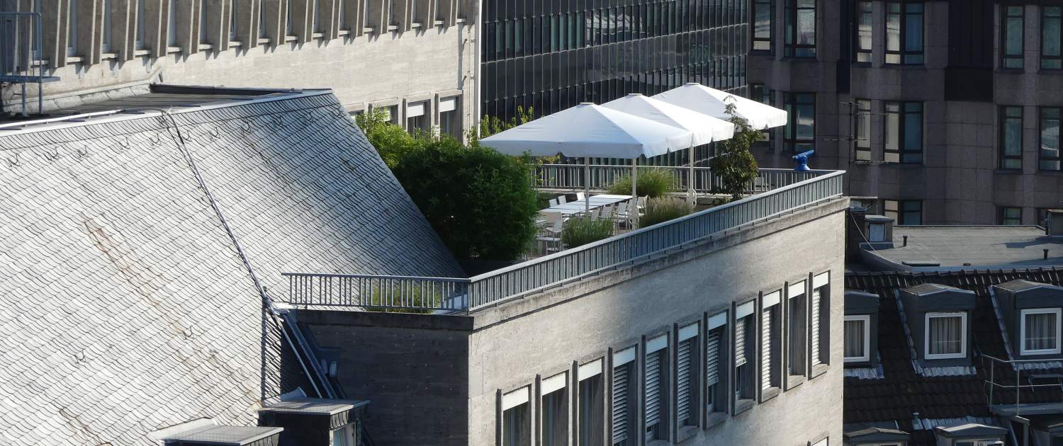 Köln - Gutachter für Terrassen, Dachterrassen und genutzte Flachdächer – Sachverständiger